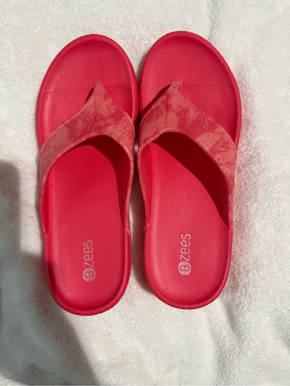 Zees Red Women's Comfort Flip Sandals